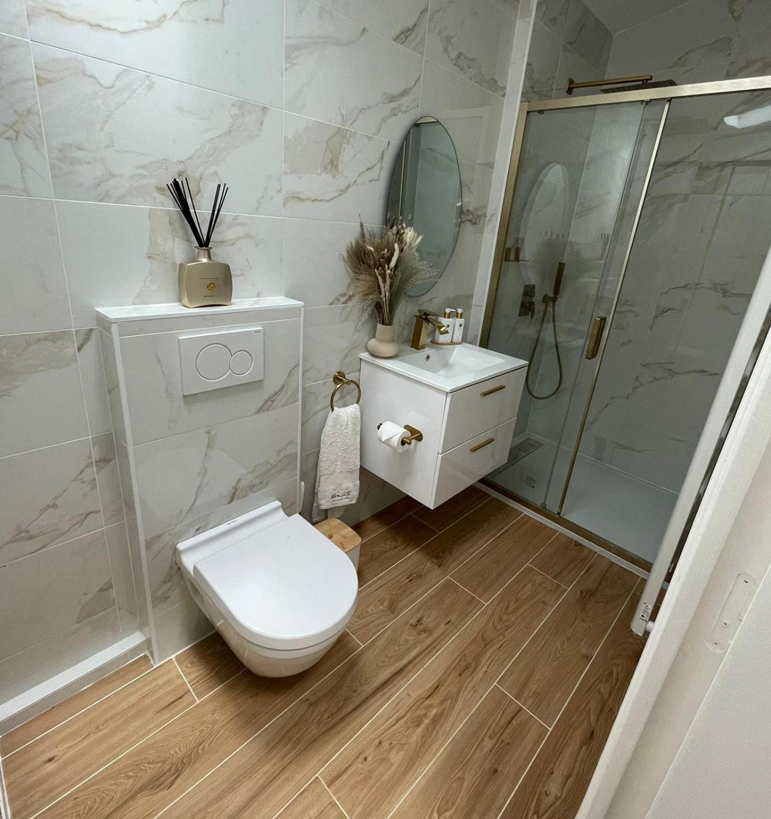 Moments Loft & Spa Paris Montesson Bagian luar foto